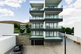 Opatija, trosobni stan na trećem katu, NKP 94 m2, garaža, Opatija, Flat