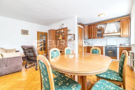 Zagreb, Mikulići, trosoban stan u visokom prizmelju 72,33m2, Zagreb, Apartamento