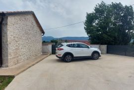 ISTRA, KRŠAN - Lijepa kamena kuća s pogledom na Učku, Kršan, Kuća