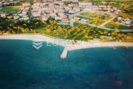 Fažana, idealno građevinsko zemljište od 850 m2 u blizini mora, Fažana, Zemljište