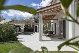 Istra, Barban prekrasna villa NKP 160 m2 sa bazenom, Barban, Ev