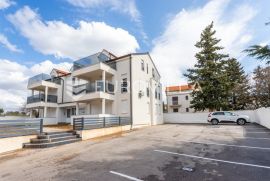 Pirovac, Apartman A i C, novogradanja na atraktivnoj lokaciji, Pirovac, Διαμέρισμα