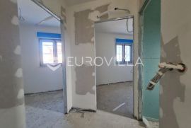 Kaštela, dvosoban stan u novogradnji, parking, blizina mora, Kaštela, Appartement