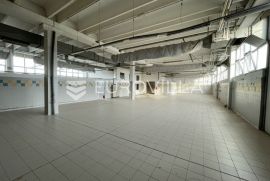 Šibenik, industrijsko-proizvodno-uredska hala NKP 2812 m2, Šibenik, Propriedade comercial