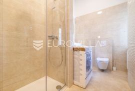 Zagreb centar, Preradovićeva ulica prekrasan trosoban stan 105 m2, Zagreb, Appartment