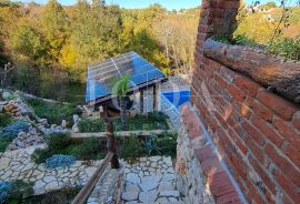 Samostojeća kuća s grijanim bazenom, okolica Dobrinja - otok Krk, Dobrinj, Дом