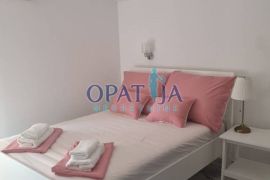 Zadar, stari grad stan 75m² renoviran 200m do mora, Zadar, Apartamento