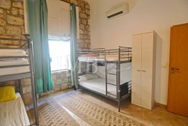 Stan cca 93 m2 | Uhodan posao turističkog iznajmljivanja | Atraktivna lokacija | Dubrovnik, Dubrovnik, Appartement