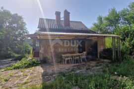 ISTRA, CEROVLJE - Vikendica s velikom okućnicom i dodatnim objektom, Cerovlje, Maison