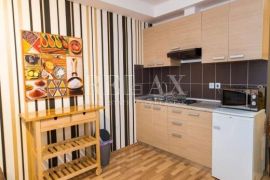 Crikvenica,Dramalj - Kuća sa 7 apartmana, Crikvenica, Famiglia