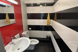 Odličan poslovni prostor u centru ID#3659, Niš-Mediana, العقارات التجارية