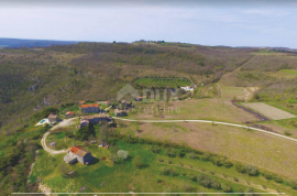 ISTRA, GROŽNJAN - Poljoprivredno zemljište u blizini naselja površine 25.760 m2, Grožnjan, Land