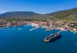 OTOK CRES, GRAD CRES Stan s očaravajućim pogledom PRVI RED DO MORA, Cres, Stan