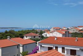 PAG, MANDRE- stan 65m2  prizemlje u neposrednoj blizini mora i plaže, Kolan, Appartment