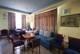 Hotel - Kaštela 630 m2 + građevinsko zemljište - top ponuda, Kaštela, Commercial property