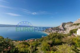 Kuća sa spektakularnim pogledom na Omiš, Omiš, Ev