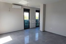 ZADAR, PETRČANE - Troetažni stan u novogradnji, Zadar - Okolica, Appartment