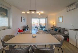 Novigrad, moderan stan sa pogledom na more, Novigrad, Appartement