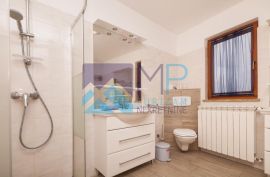 MEDULIN, Banjole, prekrasna vila sa bazenom od 70 m2, Medulin, Casa