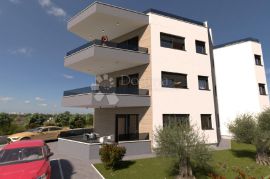 PETRČANE - JEDINSTVENA PRILIKA STAN S2 1. KAT, SAMO 130M OD MORA, Zadar - Okolica, Appartment