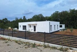 ISTRA, KRŠAN Moderna prizemnica s bazenom u prirodi 111 m2, Kršan, Casa