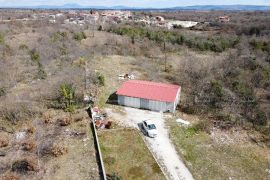 Kuća Blizina Marčane, kuća na velikom terenu od 26.000 m2., Marčana, Maison