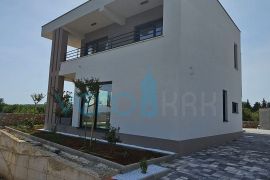 Krk grad, okolica, vila 200m2, bazen, otvoreni pogled, prodaja, Krk, Kuća