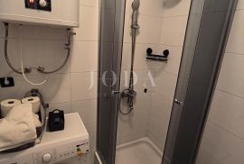 Apartman u Cesarici 2, Karlobag, Wohnung