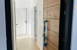 PAG, NOVALJA - Potpuno namješten stan u novogradnji, S1, Novalja, Apartamento