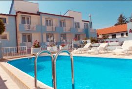 HOTEL PANSION 100m OD MORA, PRIVLAKA, Privlaka, Gewerbeimmobilie