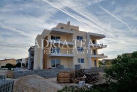 APARTMANI S POGLEDOM NA MORE, NOVOGRADNJA - POVLJANA, PAG, Povljana, Διαμέρισμα