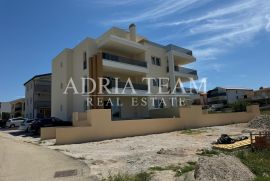 APARTMANI S POGLEDOM NA MORE, NOVOGRADNJA - POVLJANA, PAG, Povljana, Διαμέρισμα