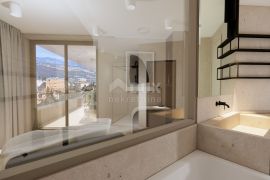 OPATIJA, CENTAR – luksuzan penthouse u centru Opatije, privatna pozicija i krovni bazen, samo 200m od mora, Opatija, Kвартира