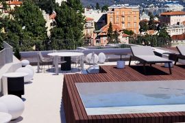 OPATIJA, CENTAR – luksuzan penthouse u centru Opatije, privatna pozicija i krovni bazen, samo 200m od mora, Opatija, Kвартира