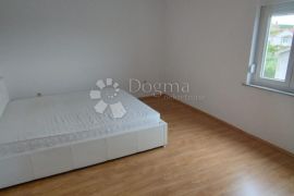 VELIKI APARTMAN S POTENCIJALOM - KRK, Krk, Daire