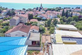 Umag, Lovrečica, Novogradnja s vrtom 300m od mora !, Umag, Flat