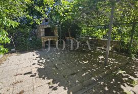 Trosoban stan 35m od mora, Novi Vinodolski, Appartement