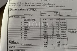 Trosoban stan 35m od mora, Novi Vinodolski, Stan