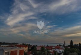 Umag, Lovrečica, Trosoban stan s krovnom terasom!, Umag, Stan