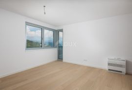 OPATIJA, CENTAR- penthouse u novogradnji 396m2 s panoramskim pogledom na more i s krovnom terasom s bazenom, Opatija, Daire