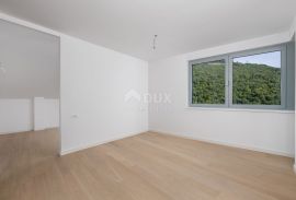 OPATIJA, CENTAR- penthouse u novogradnji 396m2 s panoramskim pogledom na more i s krovnom terasom s bazenom, Opatija, Daire