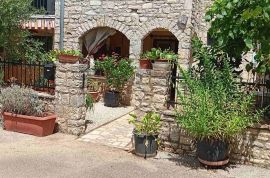Kamena kuća u nizu u okolici Poreča,Istra, Poreč, Maison