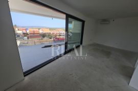 Novogradnja dvoetažni stan 117 m2,3S+DB,2 terase,400 m od mora, Punat, Appartement