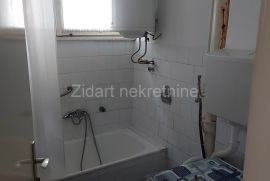 Galenika, Milenka Verkića, dvosoban stan, sa garažom, Zemun, Flat