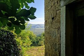 ISTRA, LIVADE (OKOLICA) - Kamene starine s panoramskim pogledom, Oprtalj, House