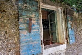 ISTRA, LIVADE (OKOLICA) - Kamene starine s panoramskim pogledom, Oprtalj, Kuća