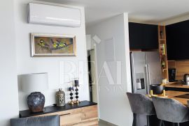 Luksuzan stan 100 m od mora 1S+DB 55,70m2 sa terasom, Šibenik - Okolica, Apartamento