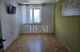 Prodaja adaptiranog stana na Turniću  2S+DB  58.02 M2, Rijeka, Διαμέρισμα