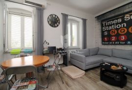 Rijeka, Kozala, renovirani stan u prizemlju vile, Rijeka, Apartamento