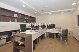 Zemun, Kej, Kej oslobođenja, 1.0, 561m2, Zemun, Propriété commerciale